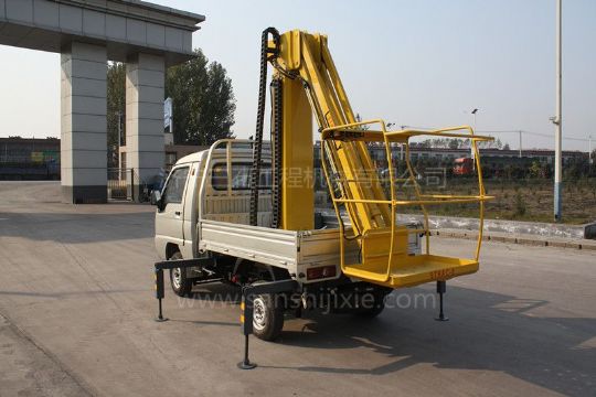 點擊查看詳細信息<br>標題：小型電動高空作業(yè)車 閱讀次數：3926