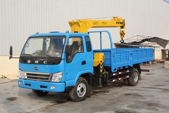 點(diǎn)擊查看詳細(xì)信息<br>標(biāo)題：東風(fēng)隨車吊 閱讀次數(shù)：3516