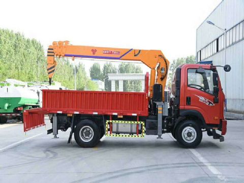 點(diǎn)擊查看詳細(xì)信息<br>標(biāo)題：4噸重汽王牌隨車吊 閱讀次數(shù)：2531