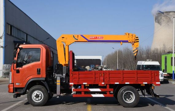 點(diǎn)擊查看詳細(xì)信息<br>標(biāo)題：4噸大運(yùn)隨車吊 閱讀次數(shù)：2442