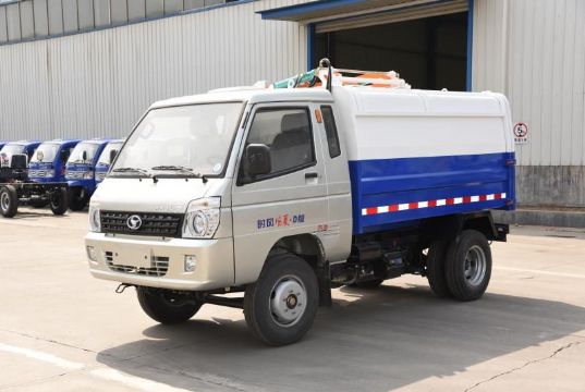 點(diǎn)擊查看詳細(xì)信息<br>標(biāo)題：4.5方汽油垃圾車 閱讀次數(shù)：2453