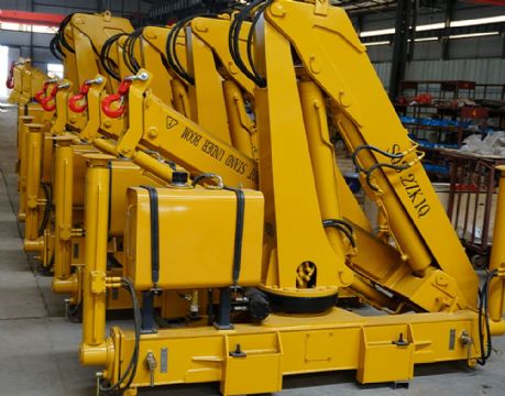點擊查看詳細信息<br>標題：SQ3S3  3.2噸折臂吊 閱讀次數(shù)：3072